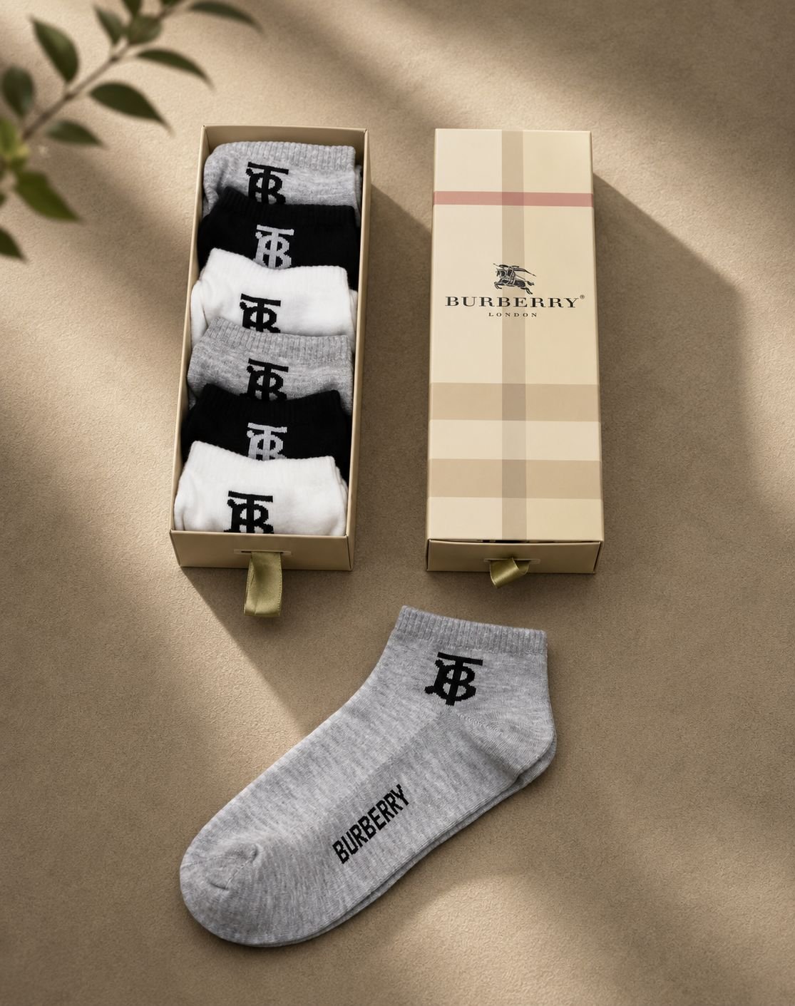 Burberry къси чорапи (6 чифта)