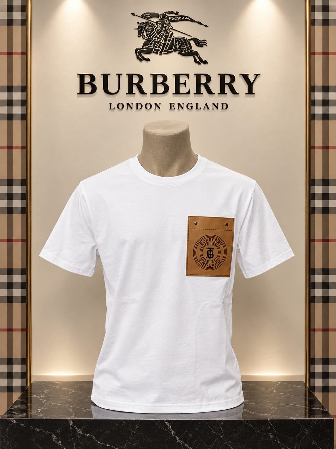 Burberry тениска — бяло