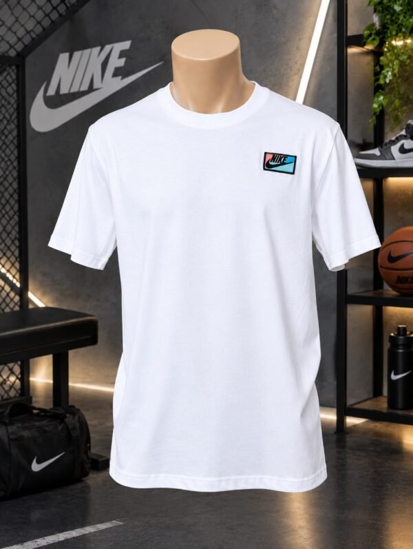 Nike тениска — бяло